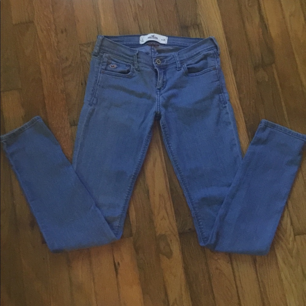 Hollister- medium blue jeans